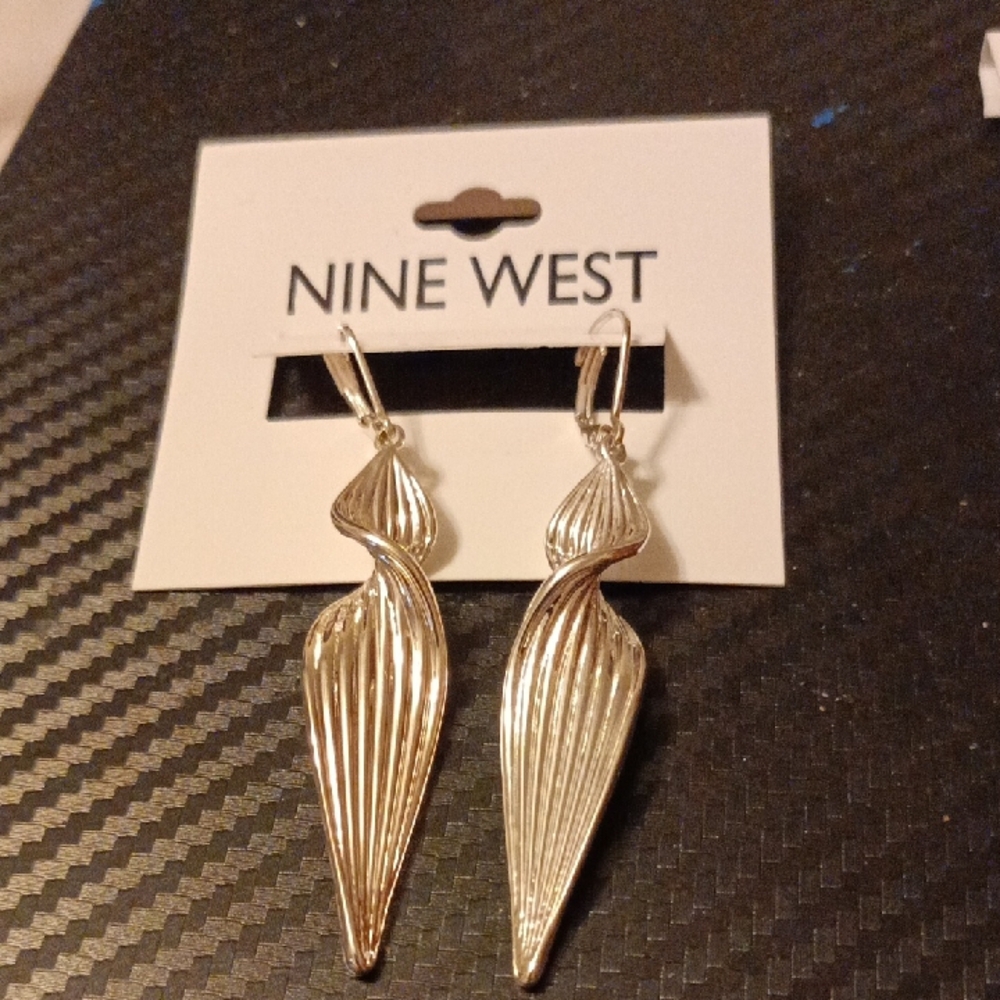Nine West Gold-Tone Sculpted Earrings